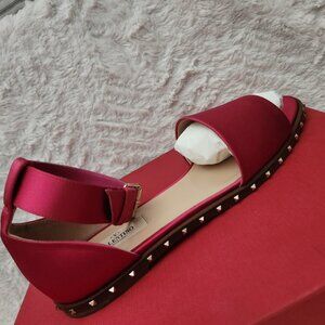 Valentino Garavani Pink Studded Sandals ( Rockstudded )